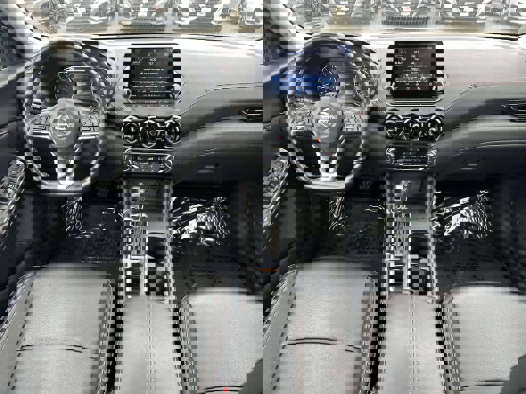 Used 2023 Nissan Sentra SR w/ SR Premium Package image 12