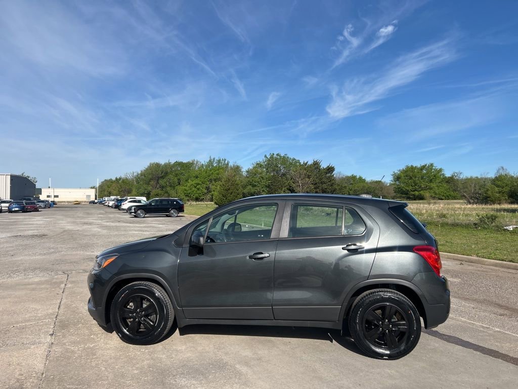 Used 2020 Chevrolet Trax LS image 9