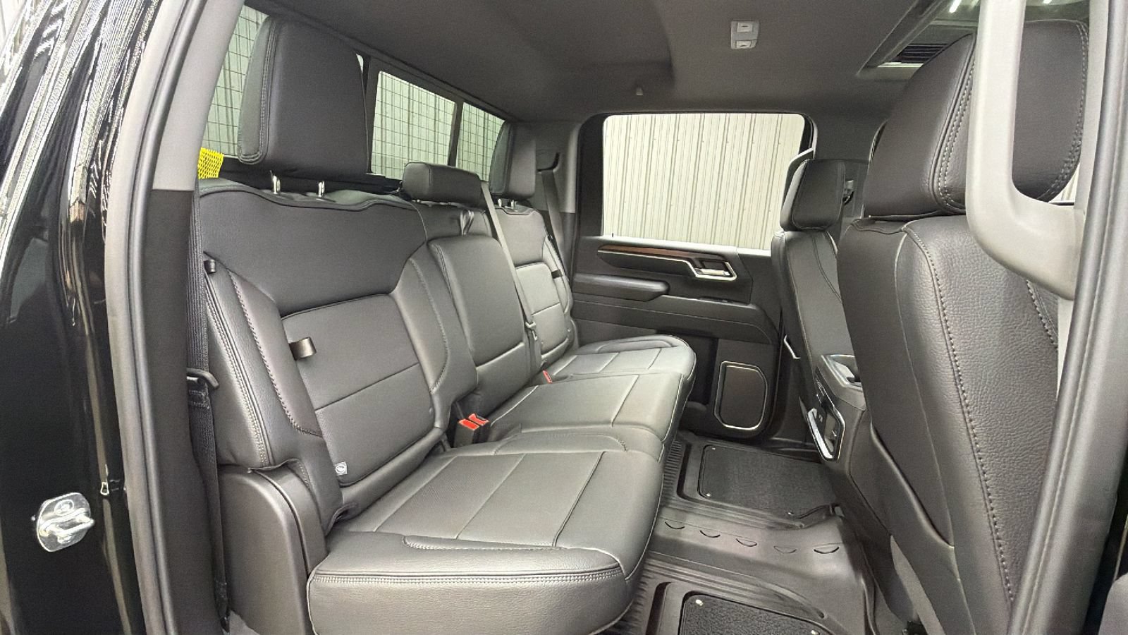 Used 2026 GMC Sierra 3500 Denali w/ Denali Reserve Package AWD/4WD image 40