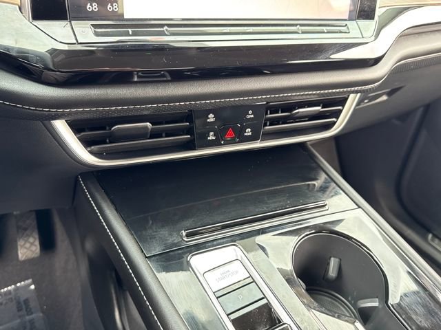 Used 2024 Volkswagen Atlas SE image 14