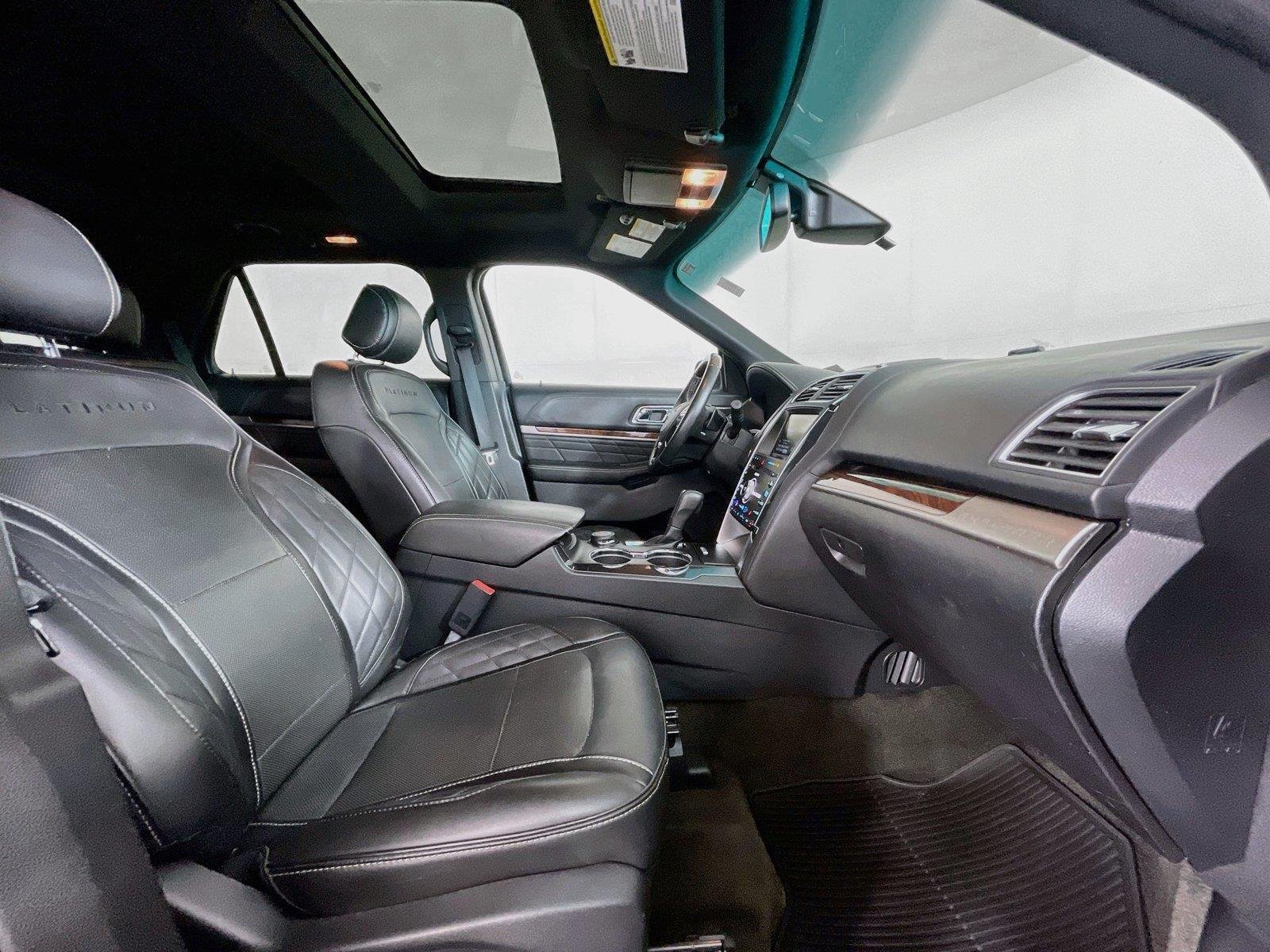 Used 2016 Ford Explorer Platinum AWD/4WD image 31