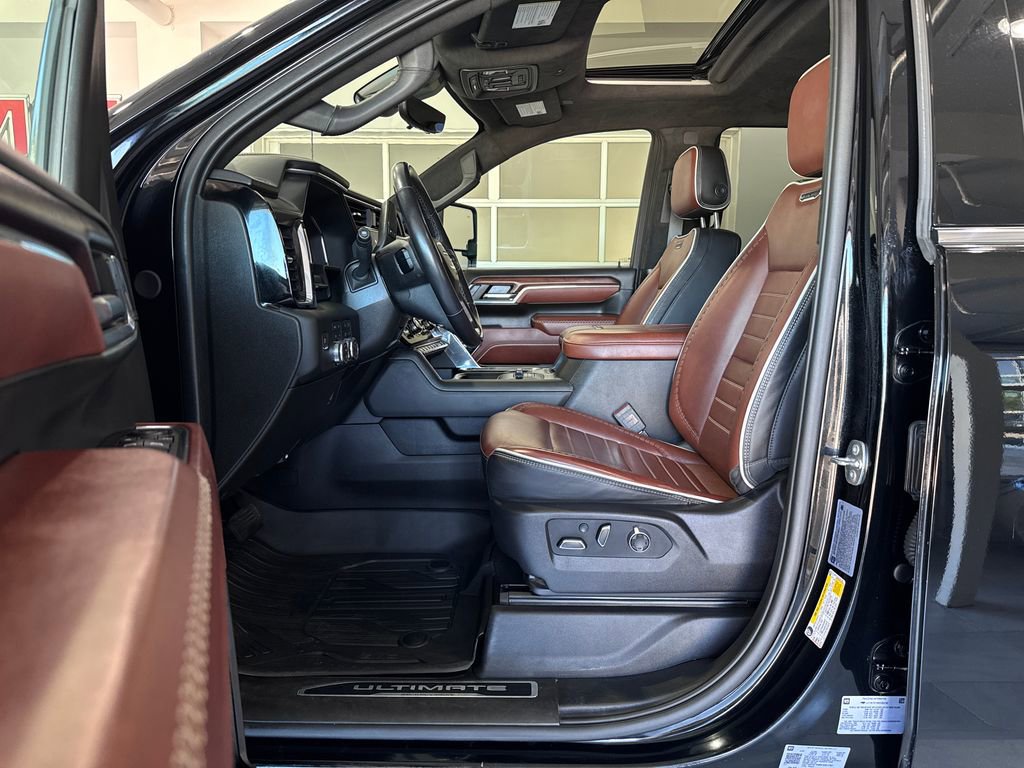 Used 2024 GMC Sierra 3500 Denali Ultimate image 10