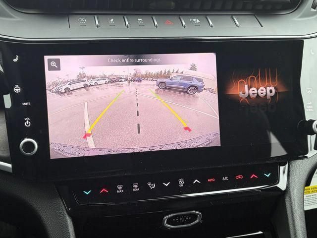New 2026 Jeep Grand Cherokee Altitude AWD/4WD image 24