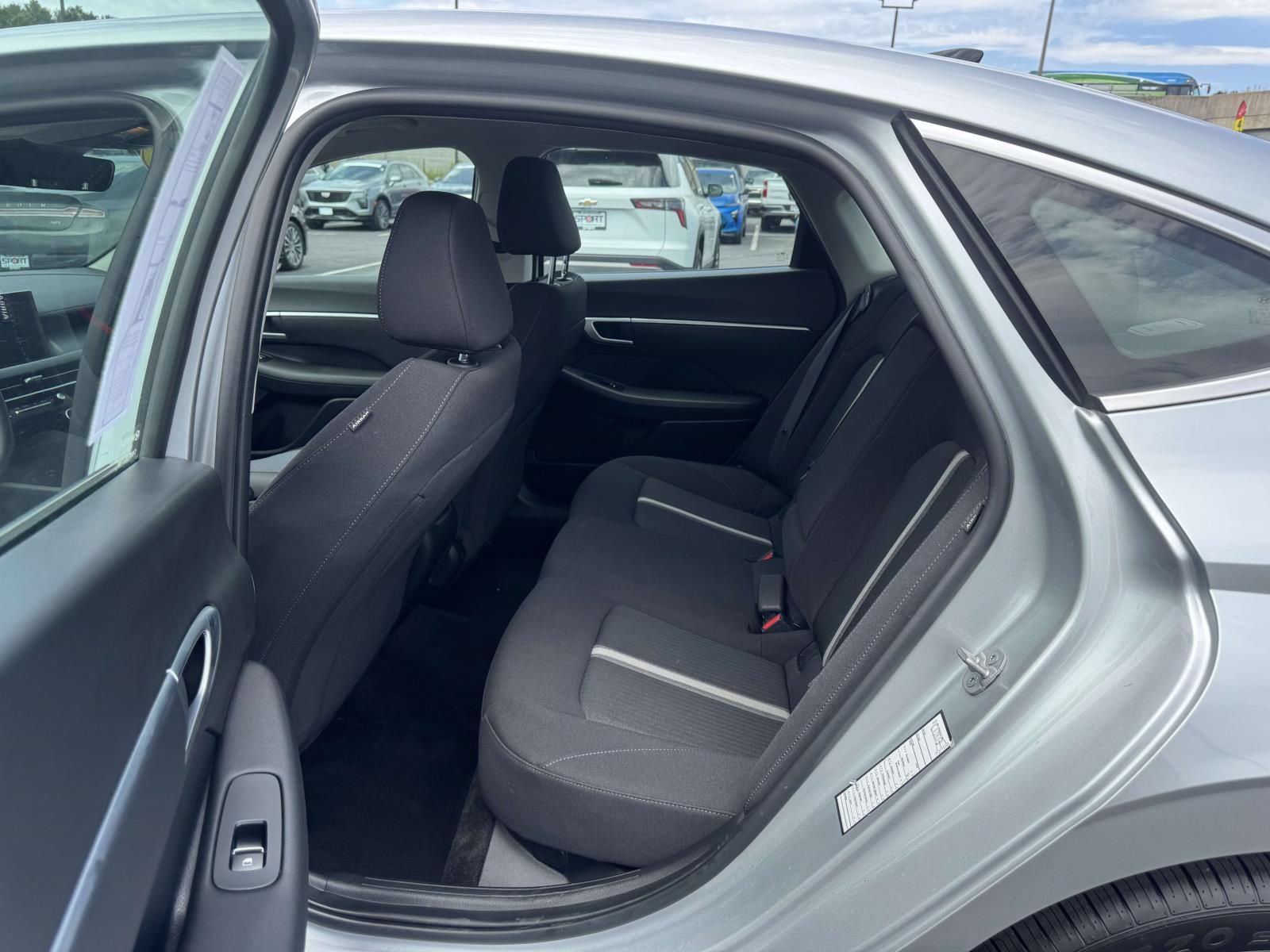 Used 2025 Hyundai Sonata SEL FWD image 23