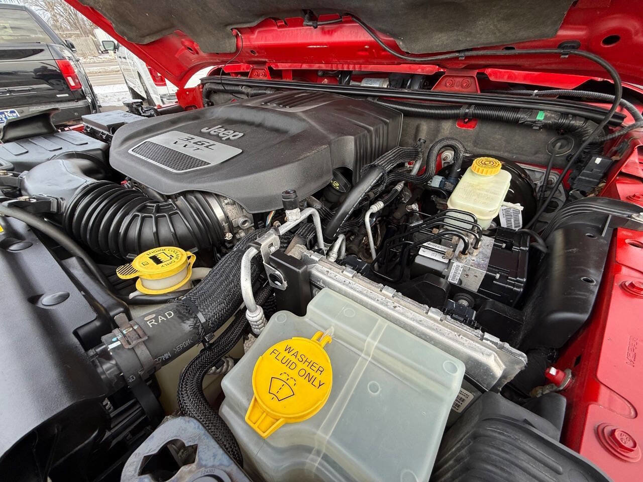 Used 2012 Jeep Wrangler Unlimited Sahara w/ Mopar Chrome Edition Group image 22