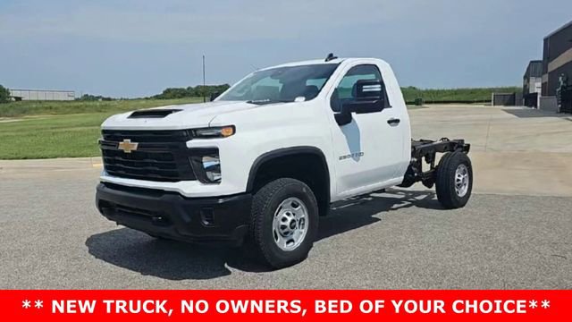Used 2024 Chevrolet Silverado 2500 W/T image 4