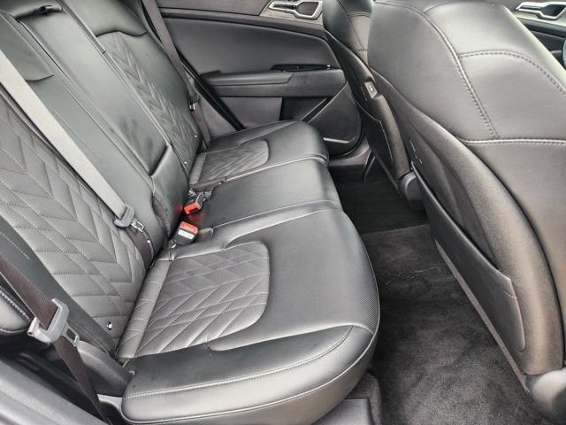 Used 2025 Kia Sportage X-Line AWD/4WD image 31