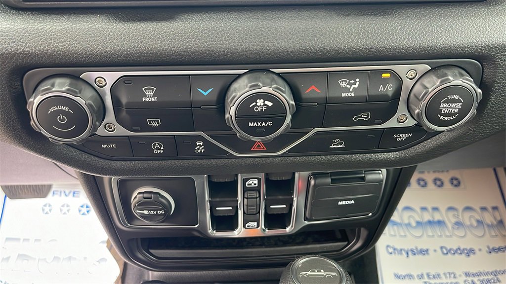 New 2025 Jeep Gladiator Sport image 23