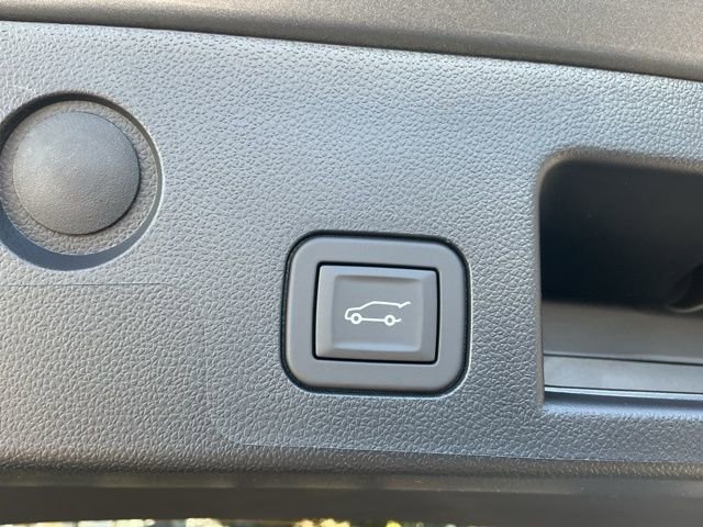 New 2026 Chevrolet Equinox ACTIV w/ Convenience Package III image 23