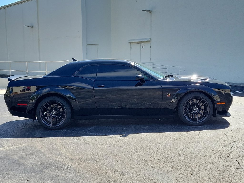 Used 2021 Dodge Challenger R/T Scat Pack RWD image 6