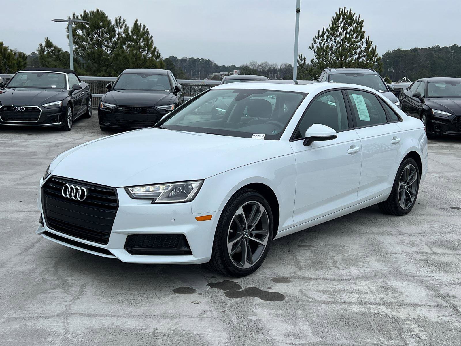 Used 2019 Audi A4 2.0T Premium image 1