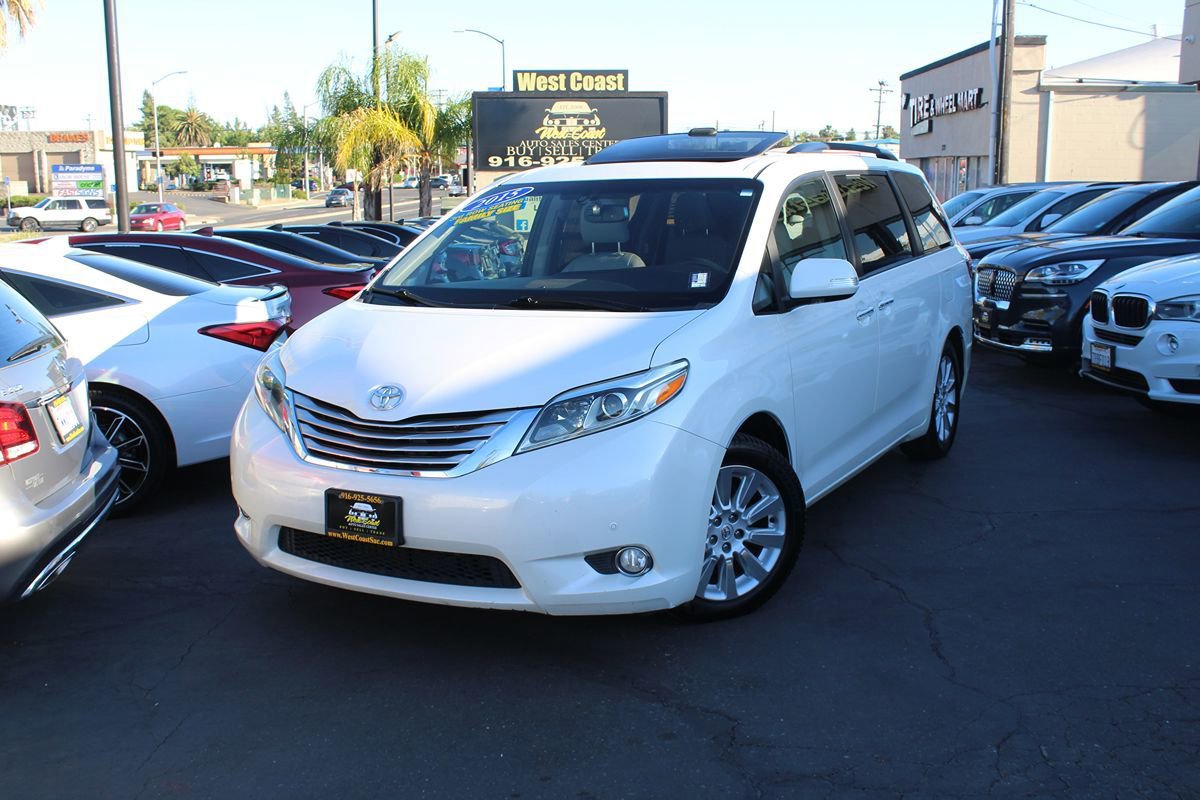 Used 2015 Toyota Sienna Limited Premium FWD image 48