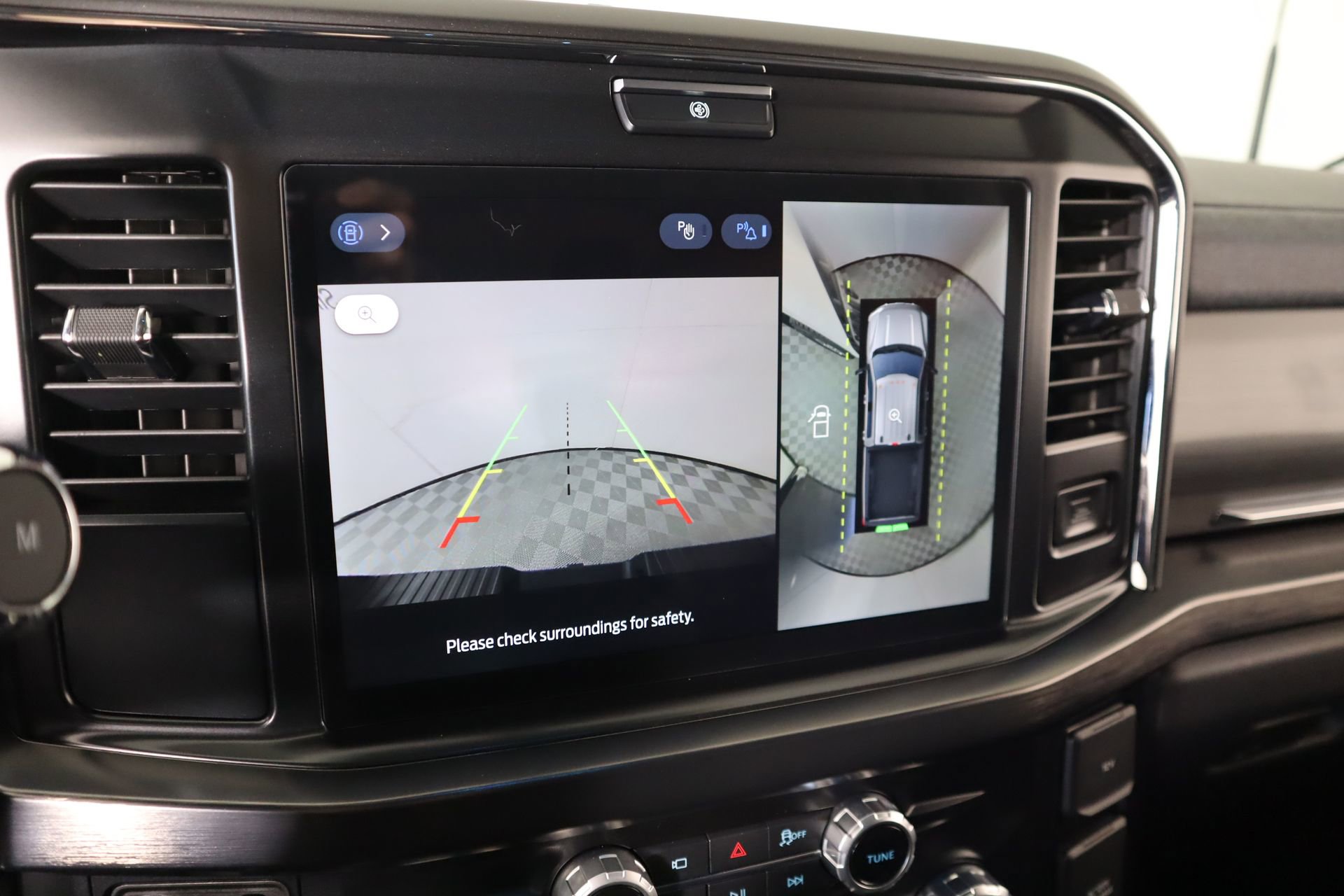 Used 2026 Ford F250 Lariat w/ Chrome Package image 6