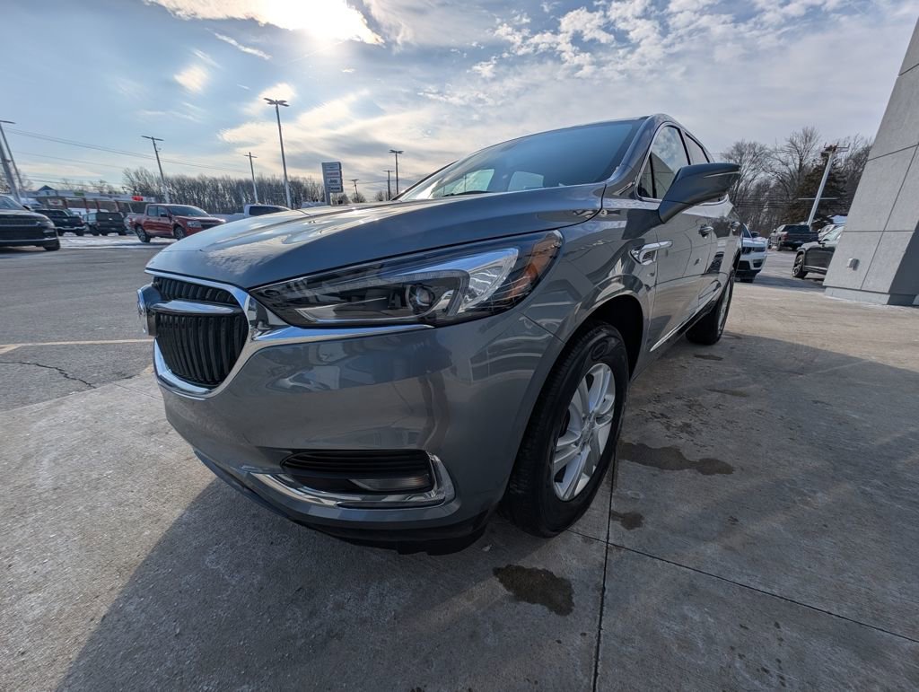 Used 2021 Buick Enclave Essence w/ Sound and Sites Package image 8