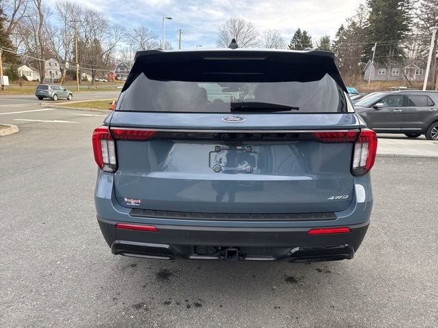 Certified 2025 Ford Explorer ST-Line AWD/4WD image 8