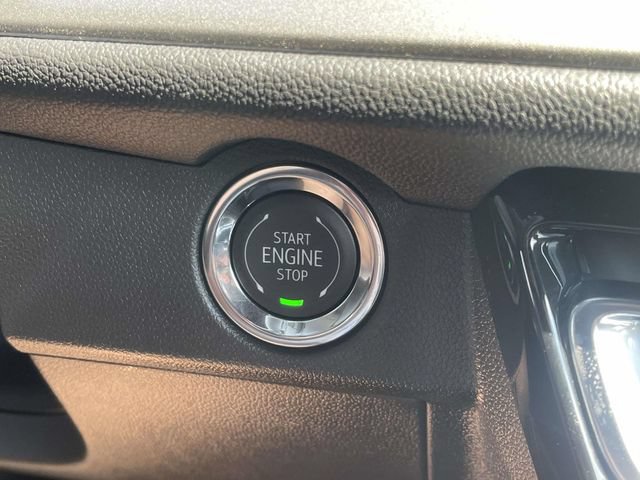 New 2027 Chevrolet Traverse LT w/ Driver Confidence Package FWD image 17