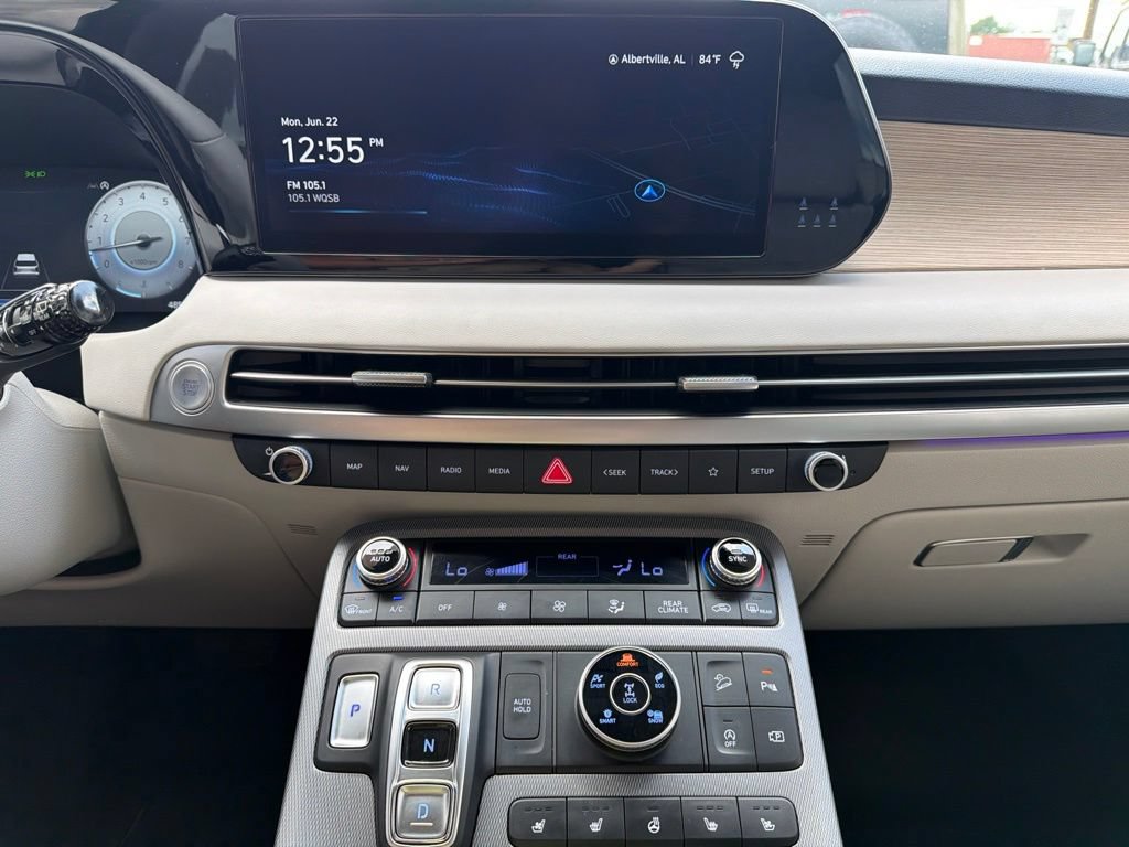 Used 2024 Hyundai Palisade Limited AWD/4WD image 37