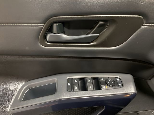 Certified 2025 Nissan Pathfinder SV AWD/4WD image 10