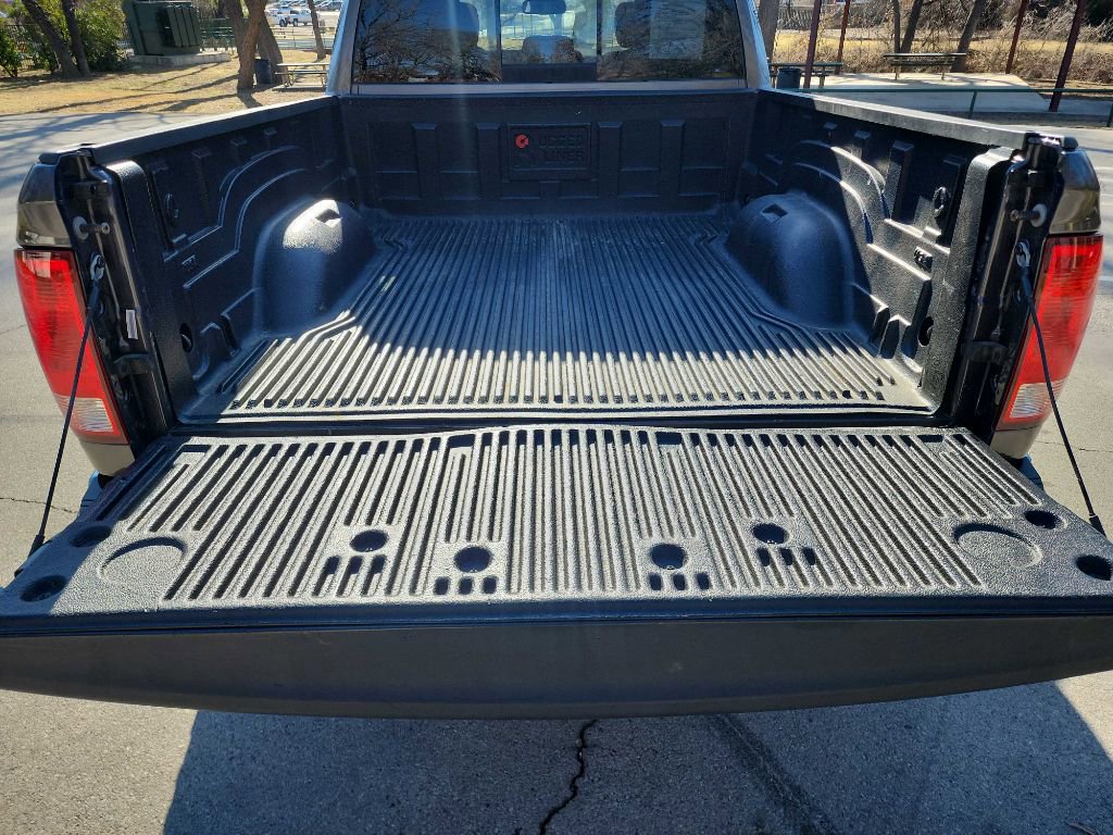 Used 2014 RAM 1500 Classic SLT image 9