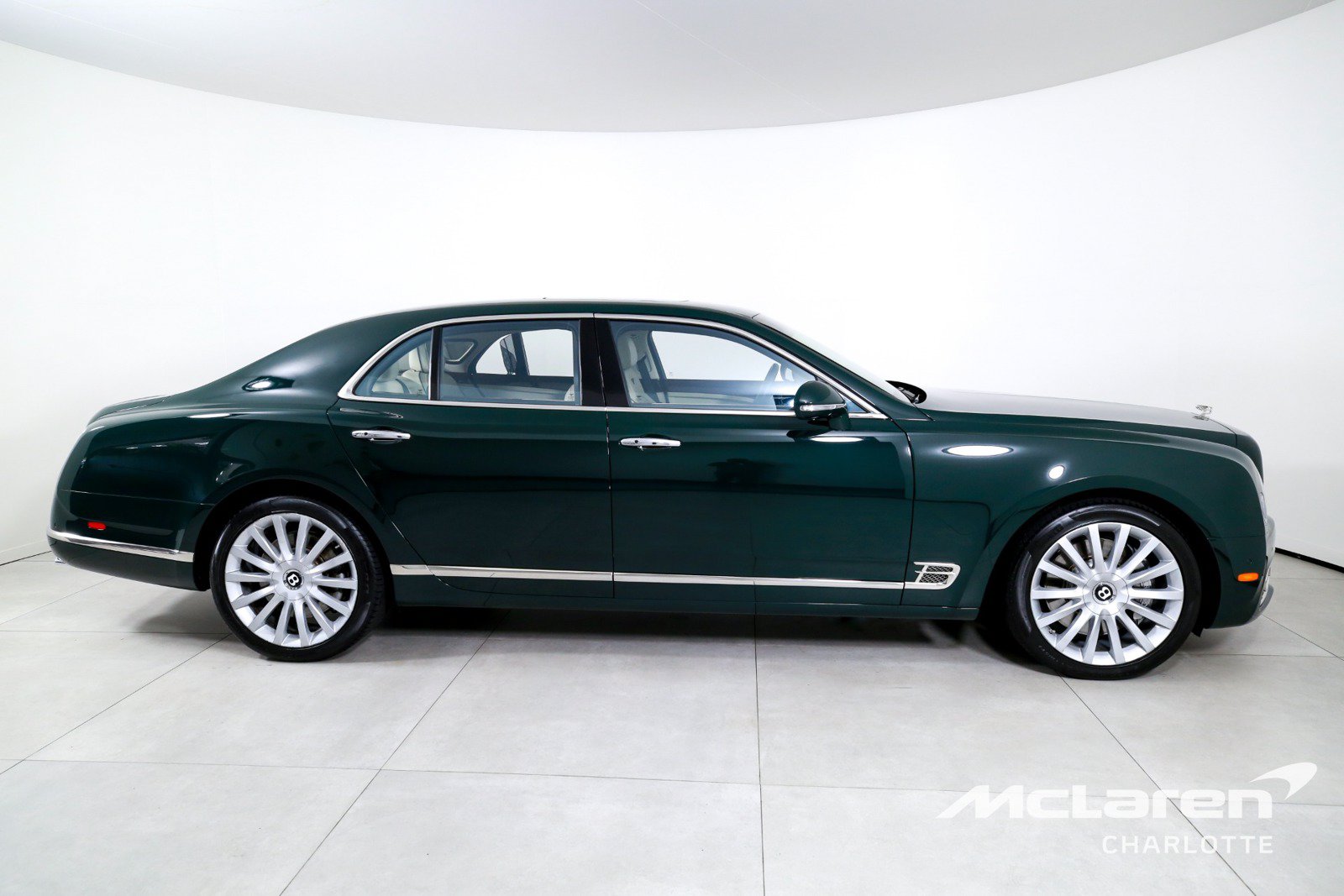 Used 2020 Bentley Mulsanne RWD image 9