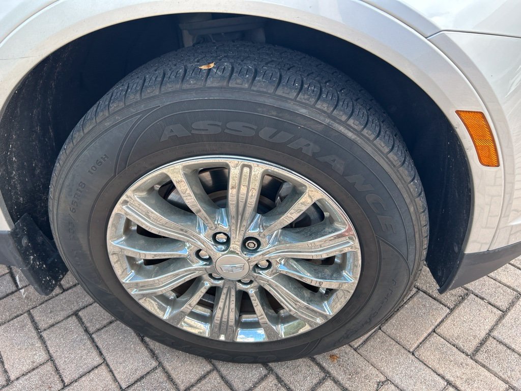 Used 2018 Cadillac XT5 FWD w/ LPO, Wheel Lock Package image 9