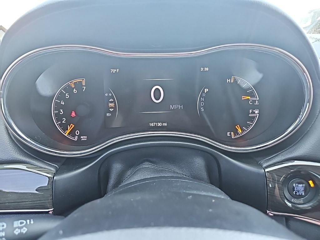 Used 2014 Jeep Grand Cherokee Overland w/ Advanced Technology Group image 18