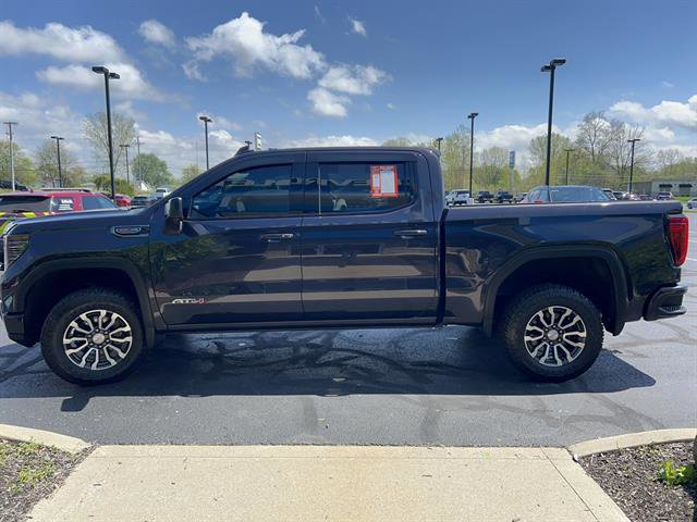 Used 2022 GMC Sierra 1500 AT4 w/ AT4 Premium Package AWD/4WD image 4