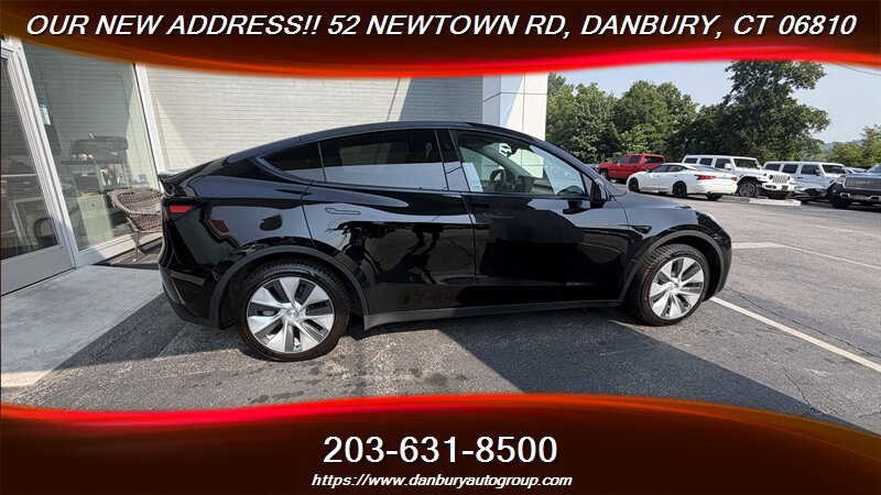 Used 2024 Tesla Model Y 2WD image 6