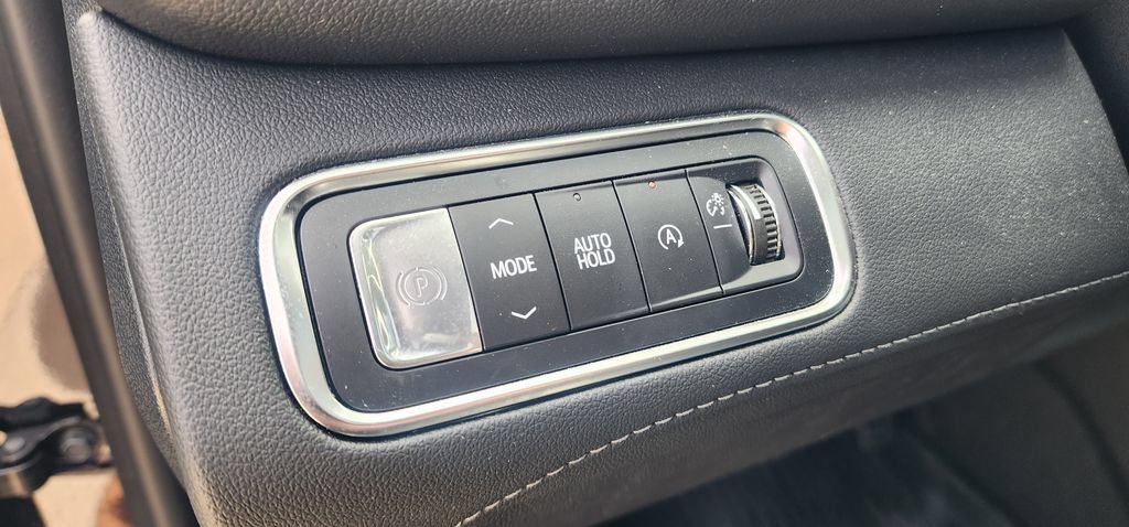 Used 2026 Buick Enclave Avenir w/ Super Cruise Package FWD image 29