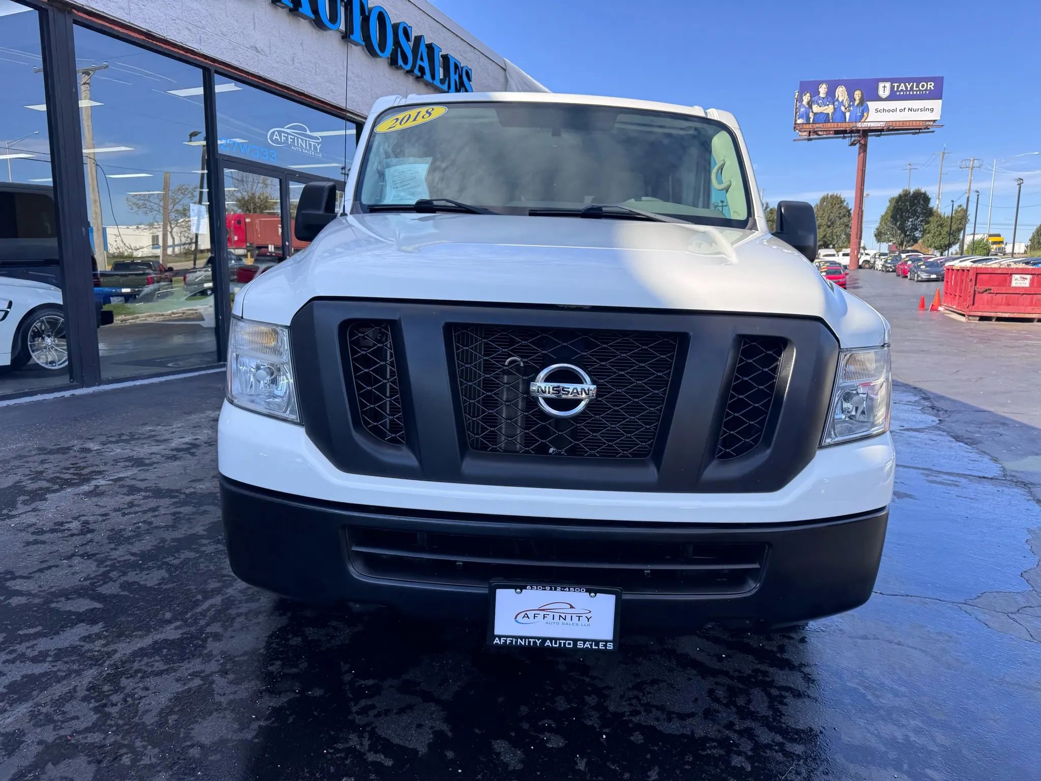 Used 2018 Nissan NV 3500 S image 8