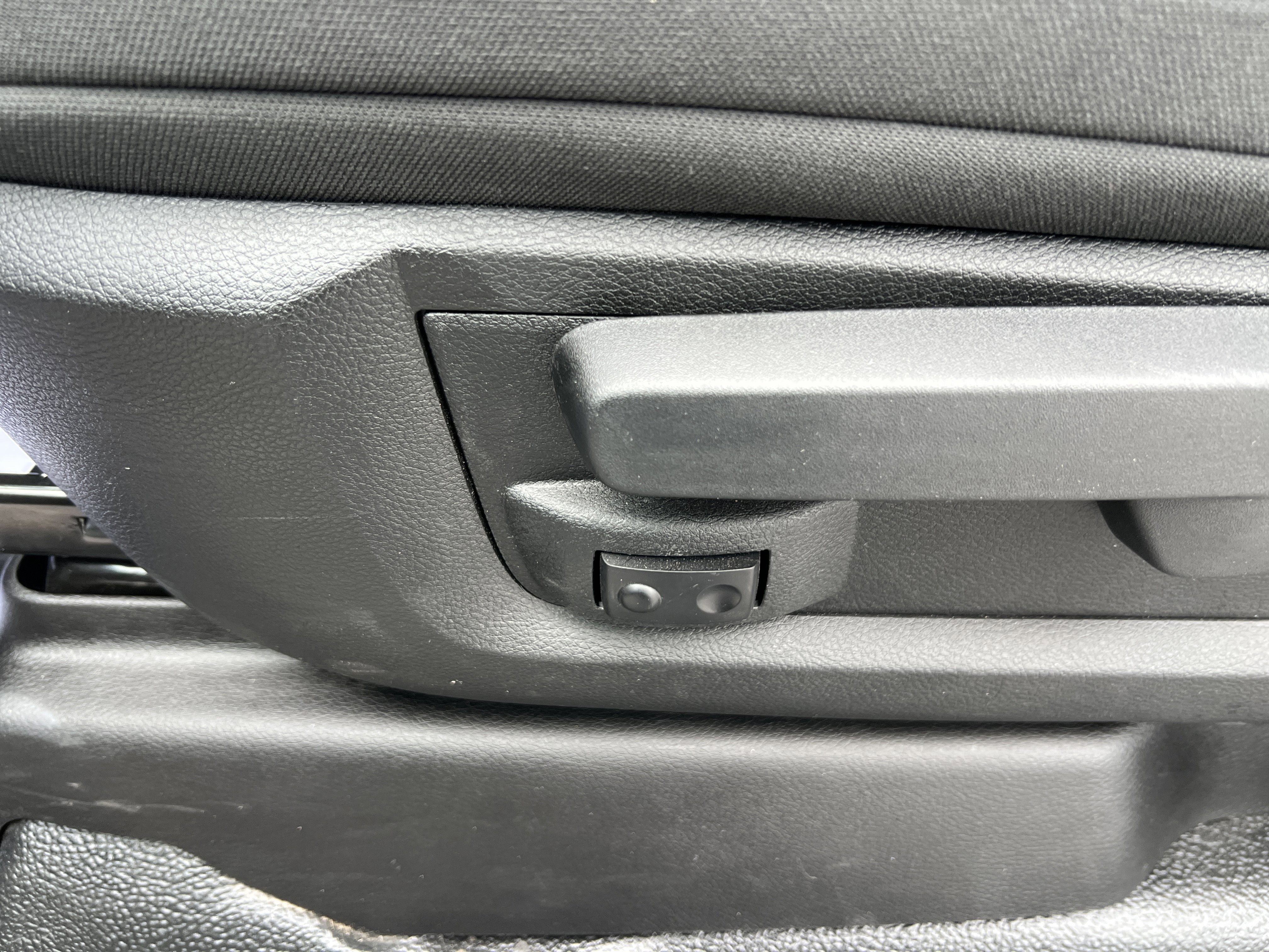 Used 2025 RAM 5500 2WD Regular Cab image 17