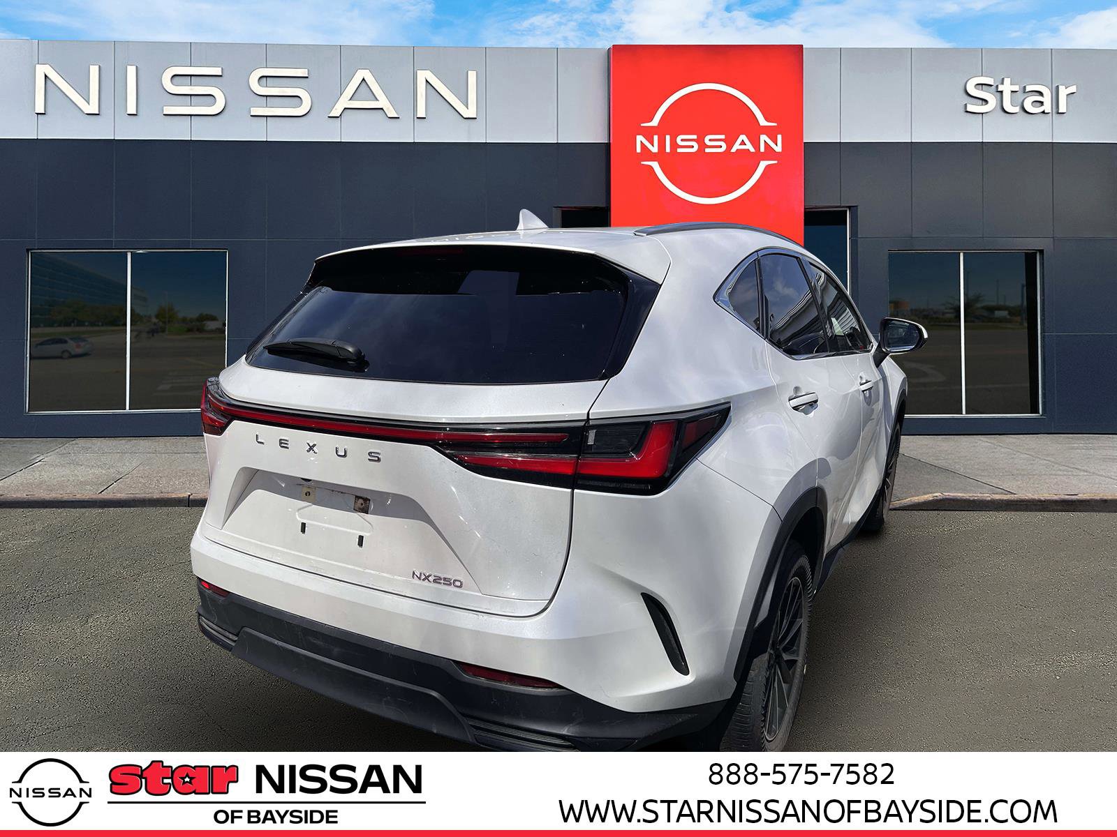 Used 2024 Lexus NX 250 FWD w/ Cold Area Package image 4