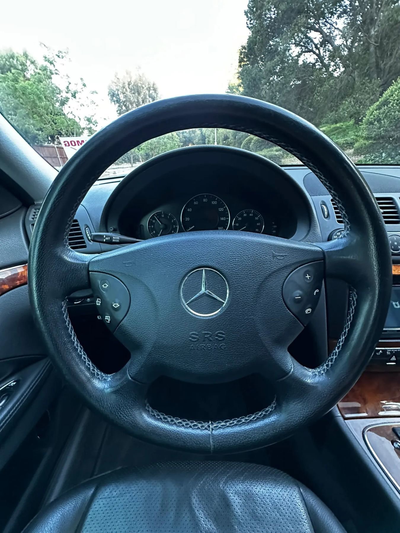 Used 2005 Mercedes-Benz E 320 Sedan image 31