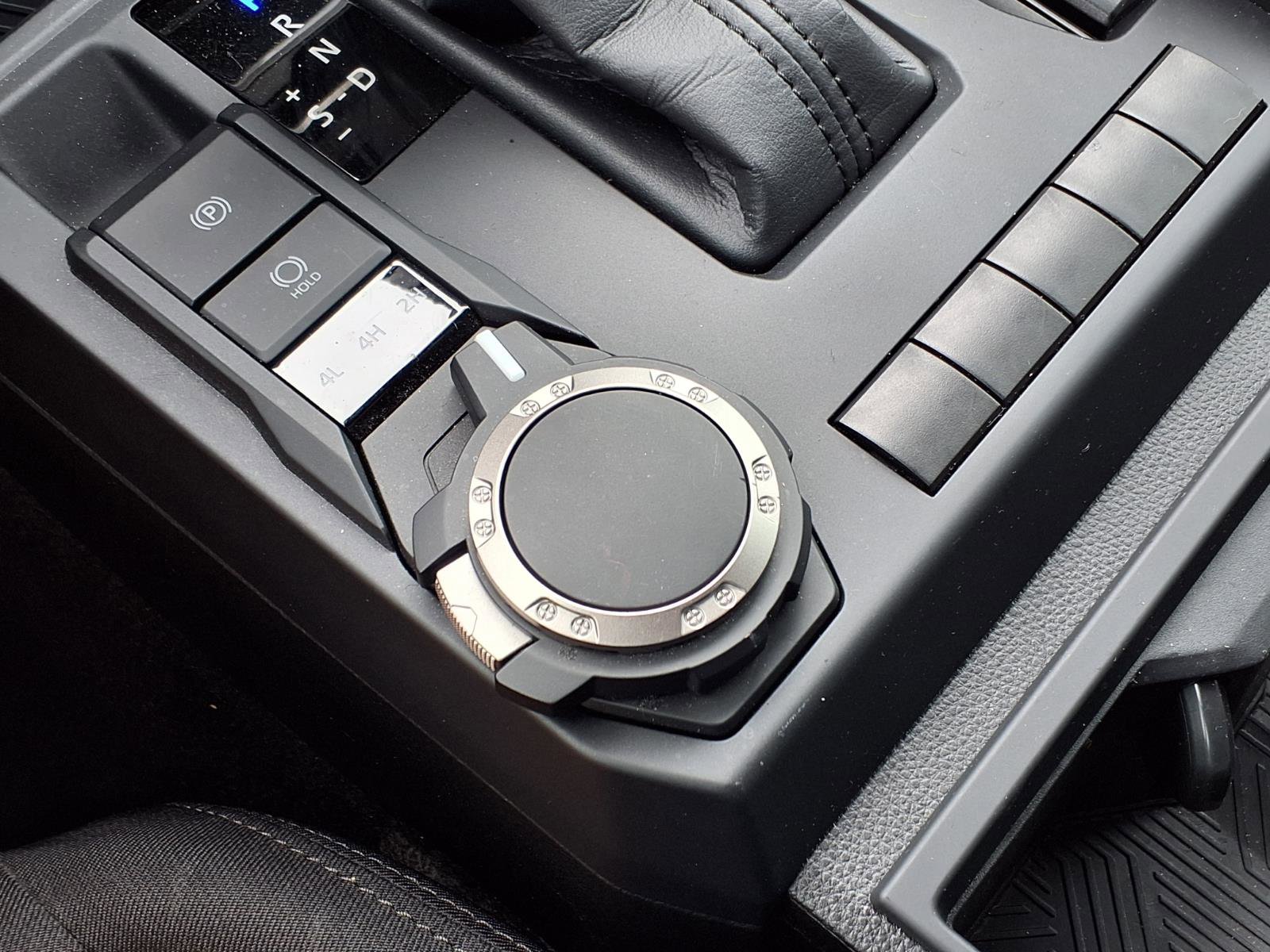 Used 2025 Toyota Tacoma SR image 19