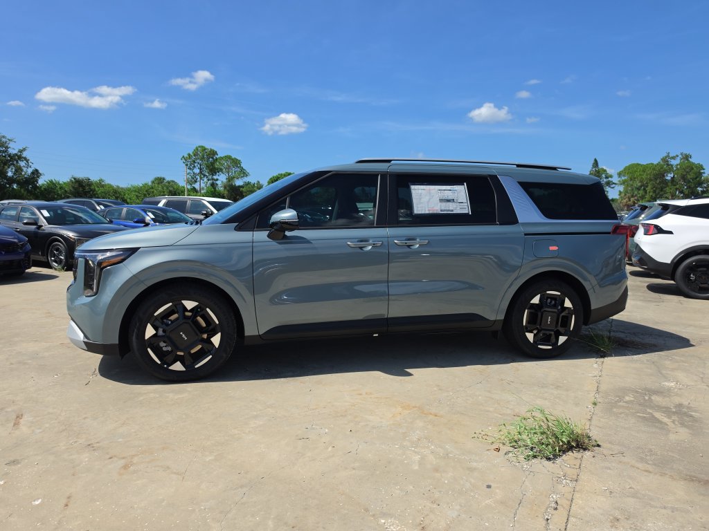 New 2027 Kia Carnival EX FWD image 5
