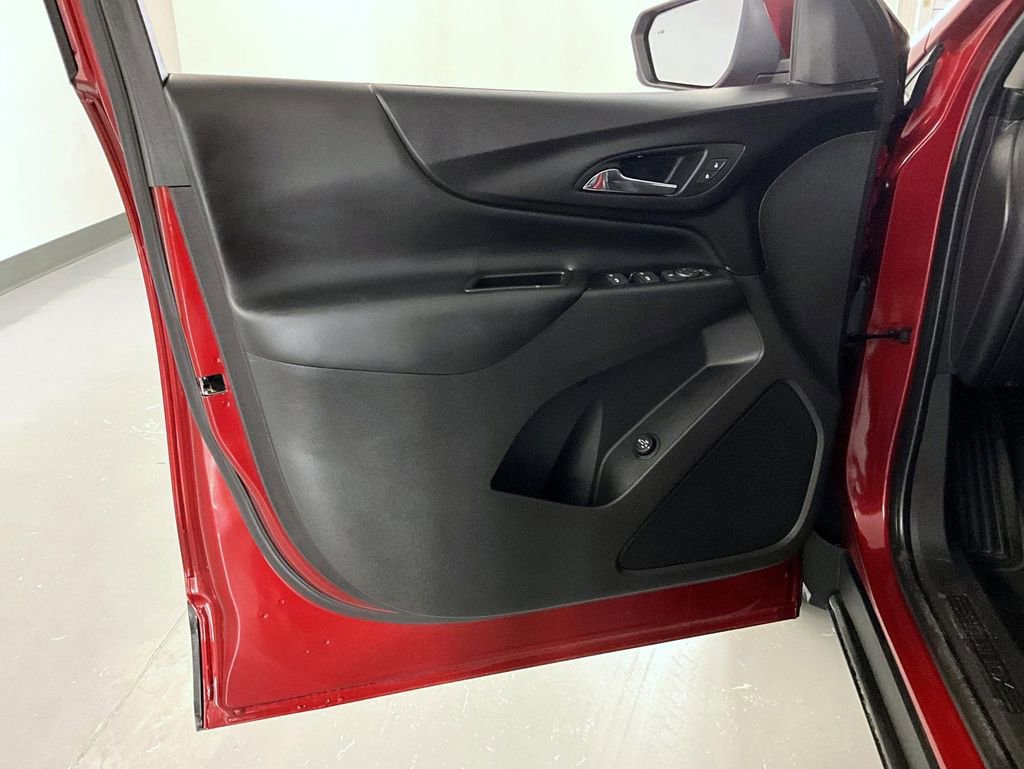 Used 2019 Chevrolet Equinox LT image 9