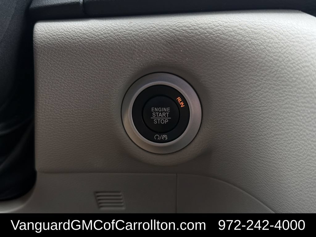 Used 2022 Chrysler Voyager LX FWD image 23