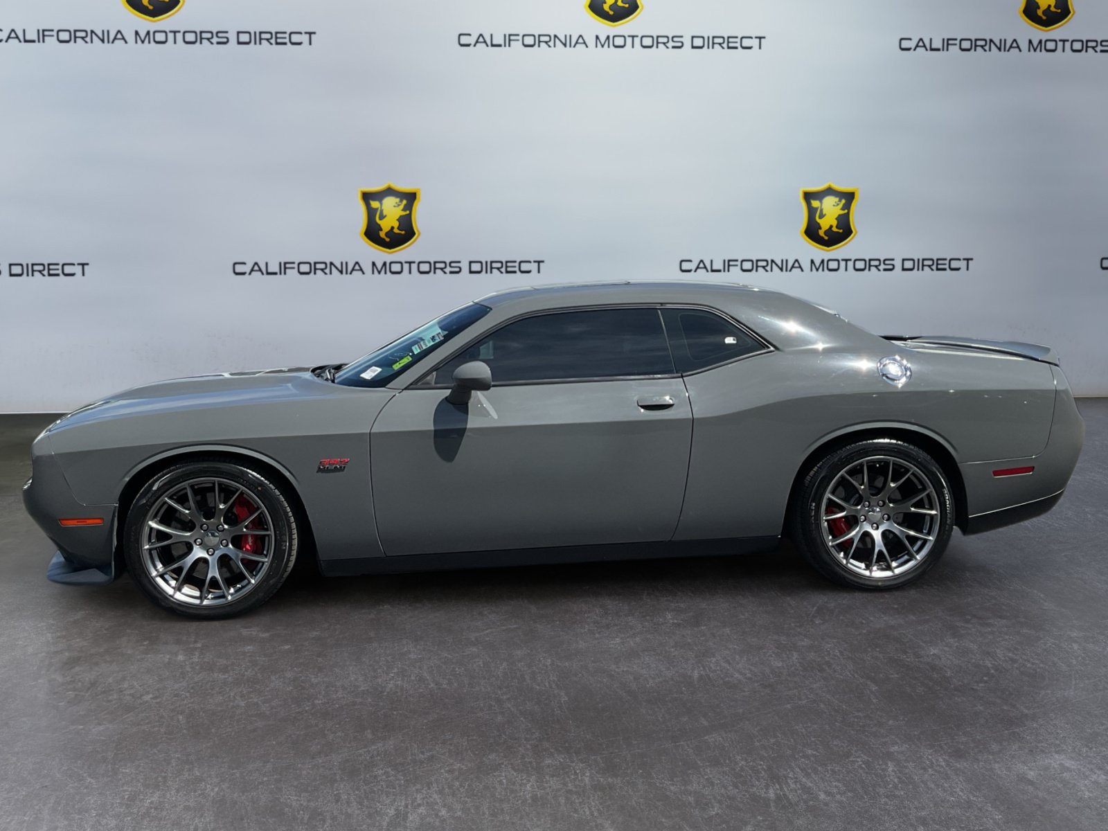 Used 2017 Dodge Challenger SRT w/ Technology Group RWD image 8