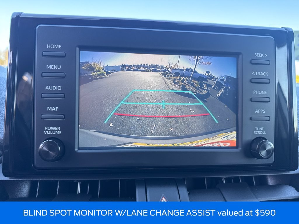 Used 2019 Toyota RAV4 LE w/ All Weather Liner Package AWD/4WD image 28