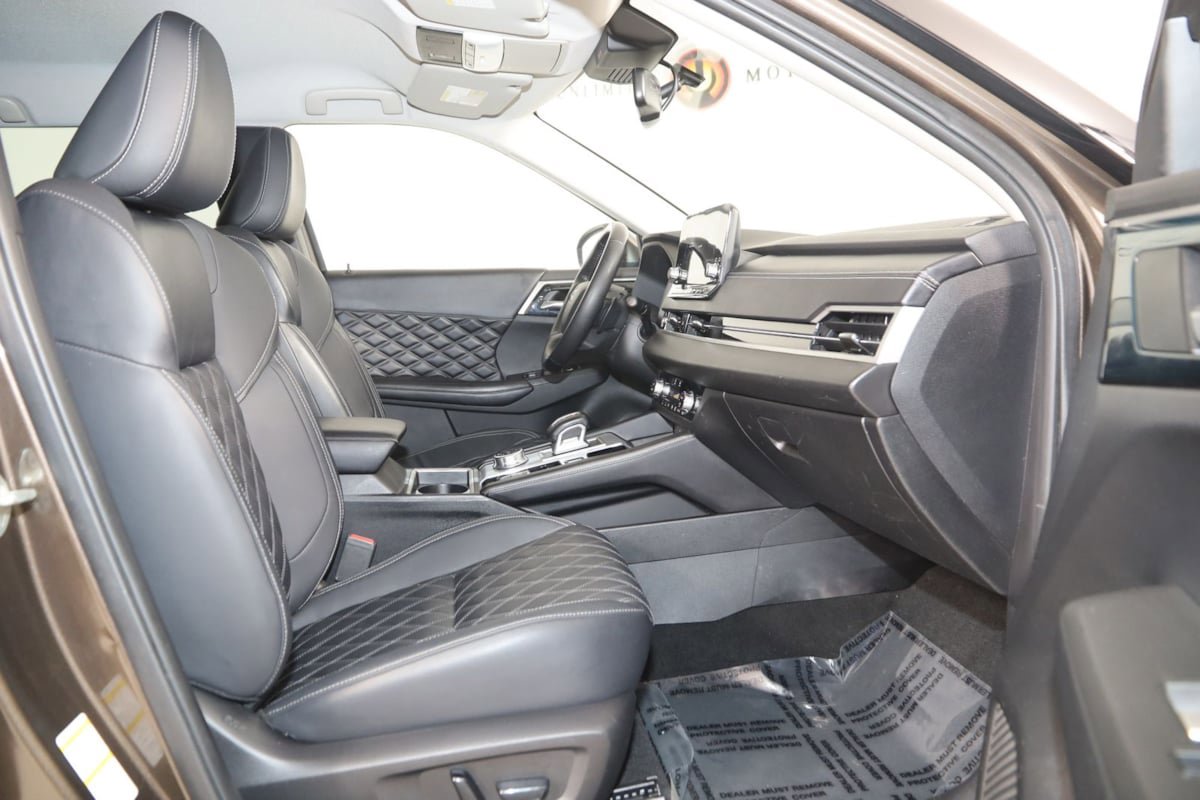 Used 2022 Mitsubishi Outlander SEL AWD/4WD image 12