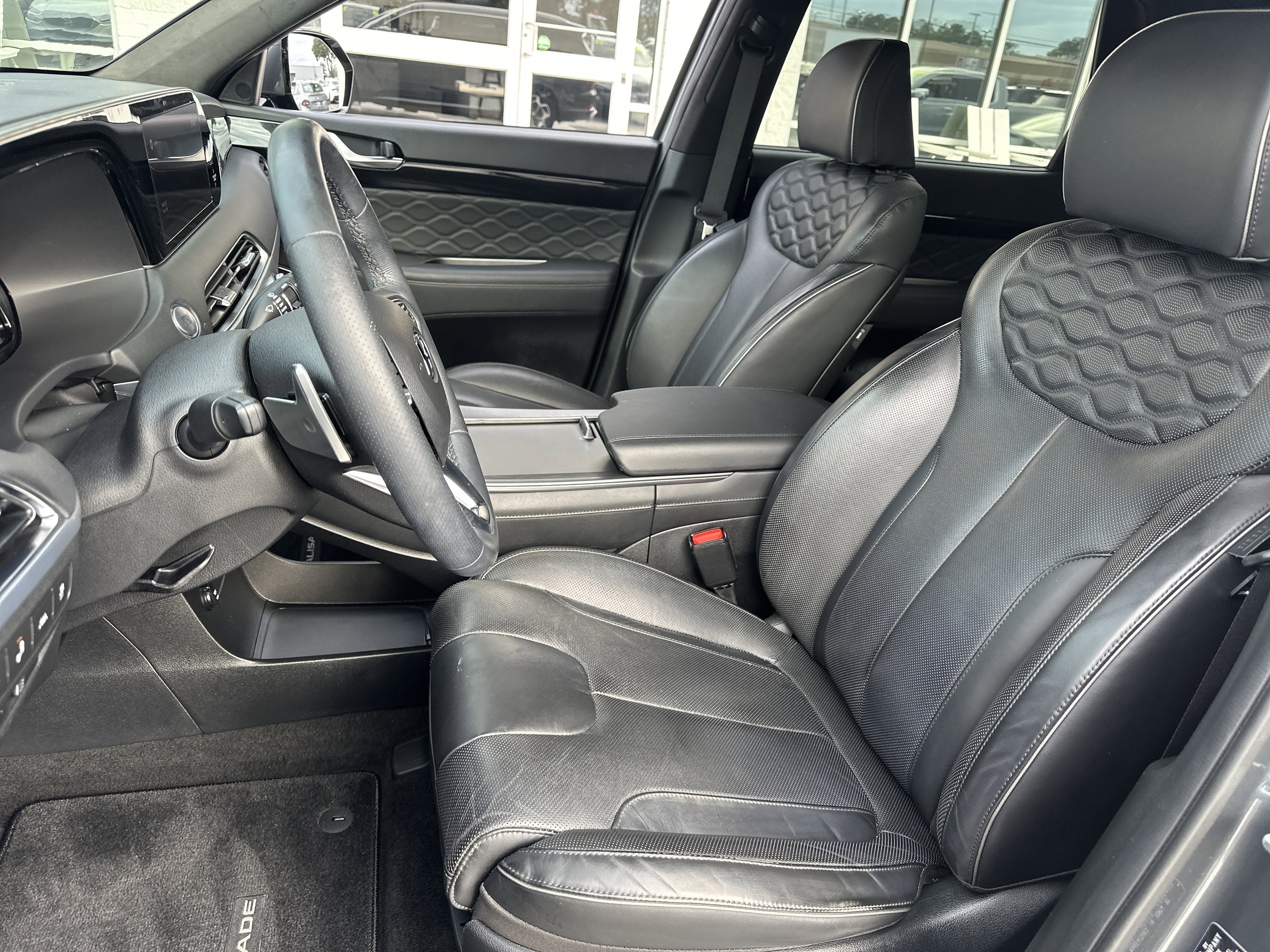 Used 2022 Hyundai Palisade Calligraphy image 10