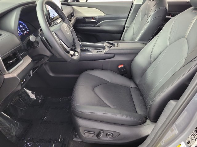 Certified 2026 Toyota Grand Highlander AWD image 20