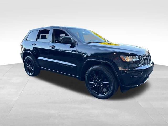 Used 2020 Jeep Grand Cherokee Altitude RWD image 7