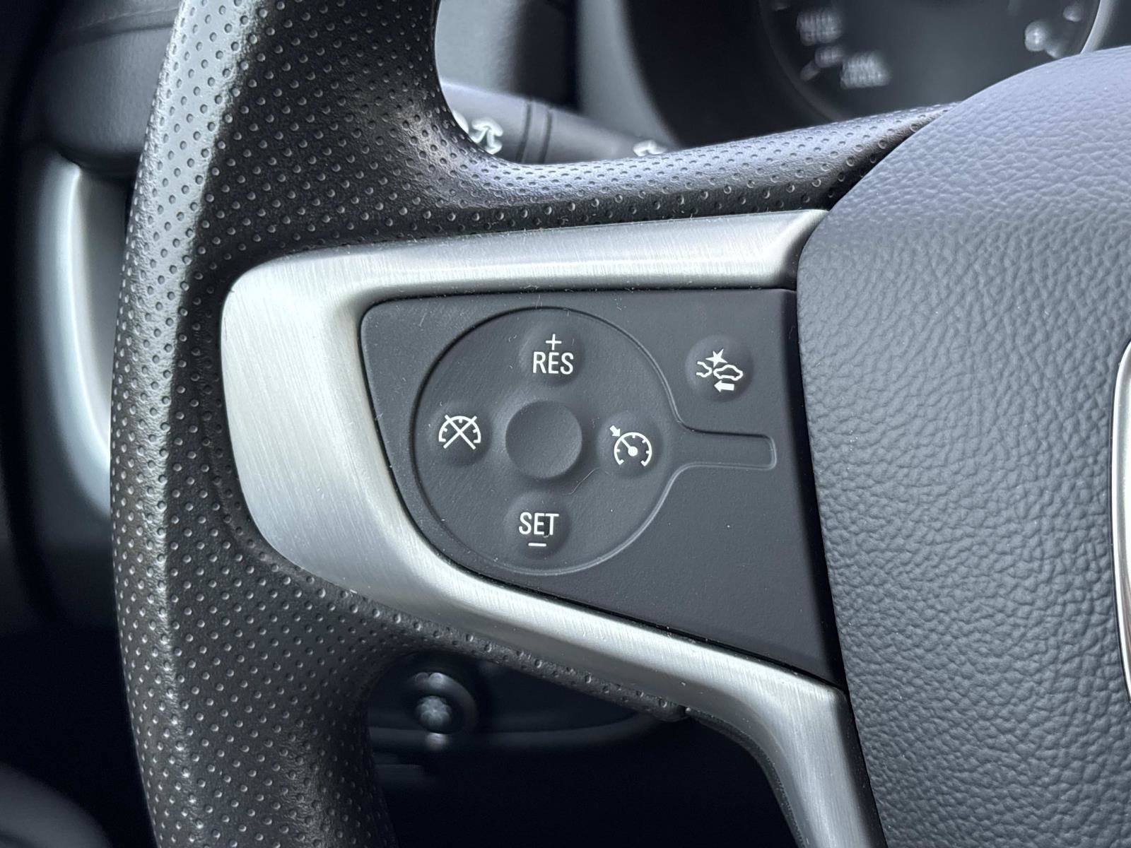 Used 2024 GMC Terrain SLE AWD/4WD image 16