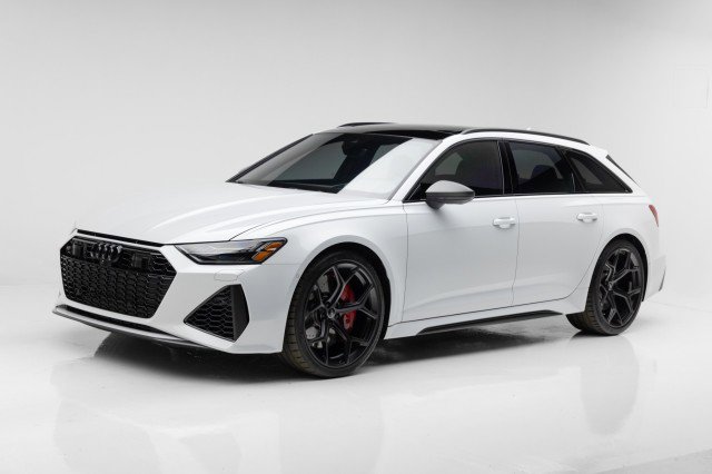 Used 2024 Audi RS 6 performance w/ Matte Carbon Package image 13