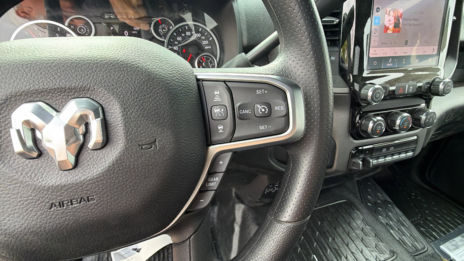 New 2026 RAM 4500 Tradesman w/ Chrome Appearance Group AWD/4WD image 22
