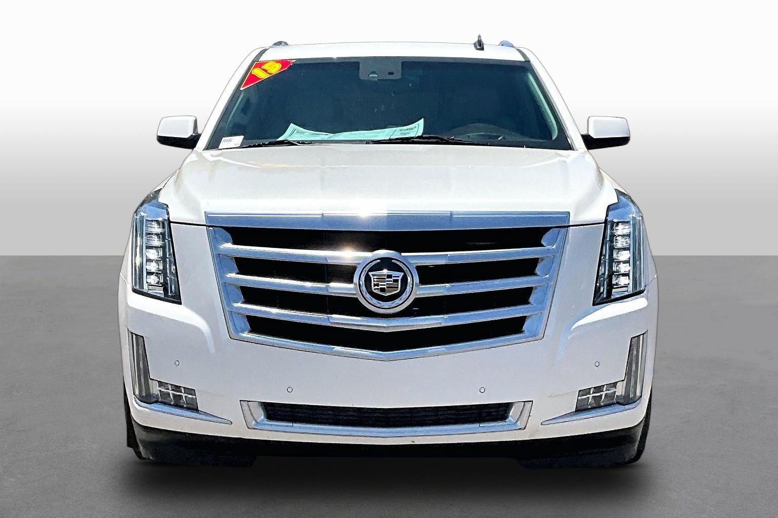 Used 2015 Cadillac Escalade ESV Luxury AWD/4WD image 3