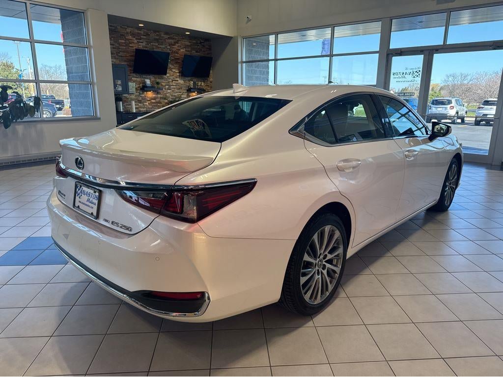 Used 2021 Lexus ES 250 w/ Premium Package AWD/4WD image 12