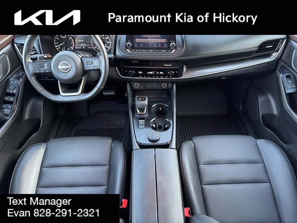 Used 2023 Nissan Rogue SV w/ SV Premium B Package image 18