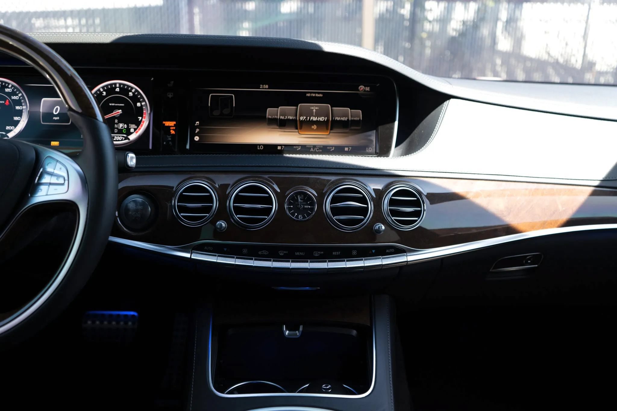 Used 2014 Mercedes-Benz S 63 AMG 4MATIC Sedan image 46